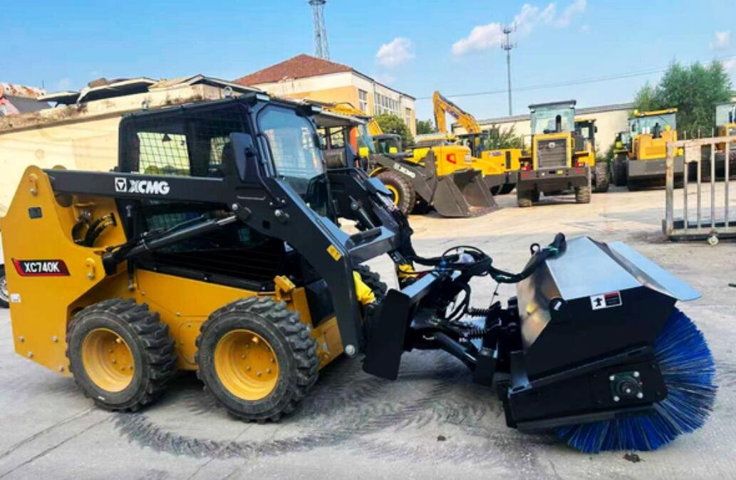Central African Republic -1 Unit XCMG XC740K Skid Steer Loader