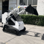 700KG Crawler Mini Skid Steer Loader