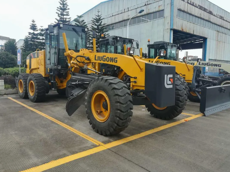 16.5 Ton Motor Grader