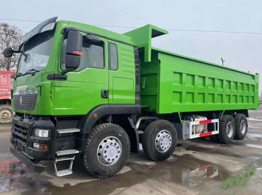 HOWO 8X4 Dump Truck