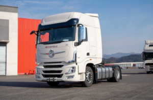 DONGFENG 6X4 Truck Tractor