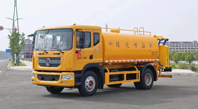 4X2 Highway Maintenance Truck Multi-Functional Sprinkler Vehicle