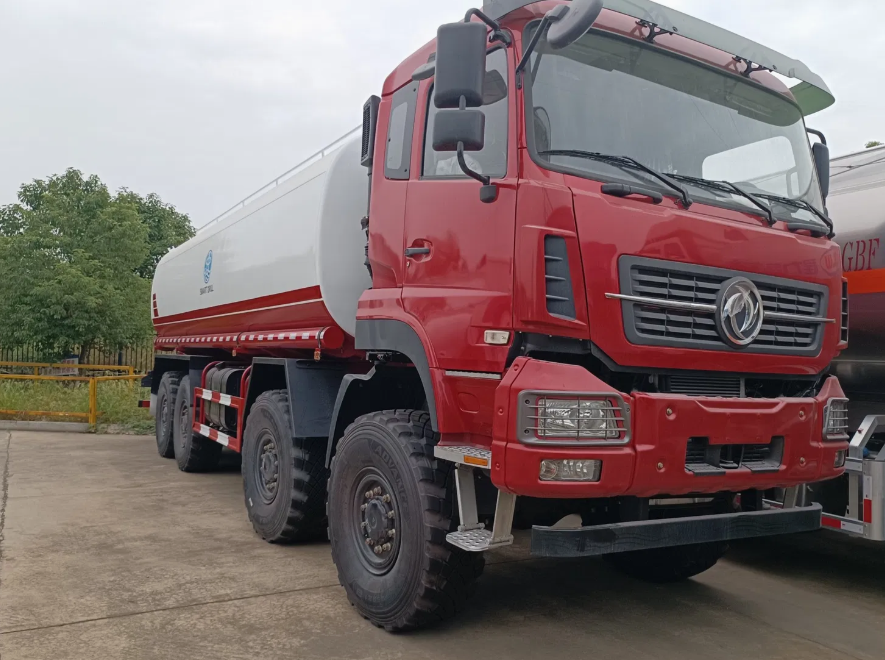 DONGFENG 8X4 Water Tank Truck