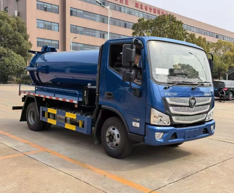 Foton Right Hand Drive 5m3 Vacuum Sewage Pump Truck Septic Fecal Suction Truck