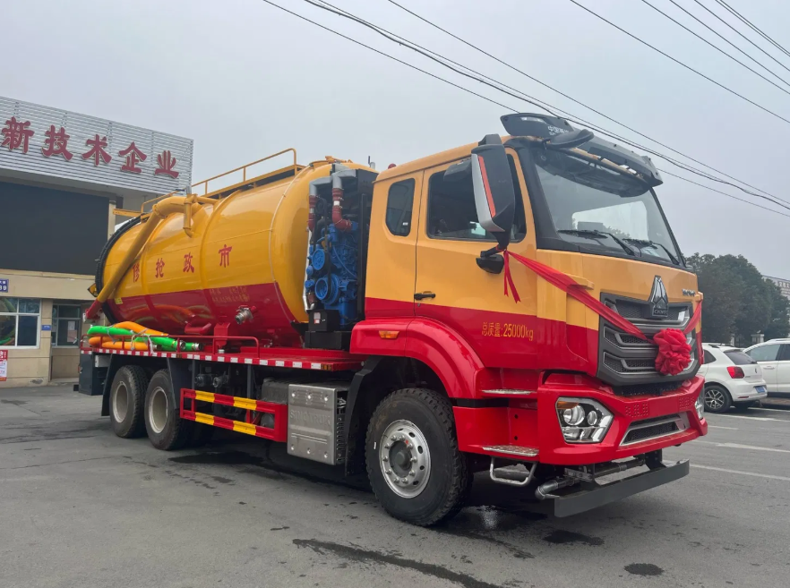 HOWO 6X4 Vacuum Sewage Pump Truck Septic Fecal Suction Truck