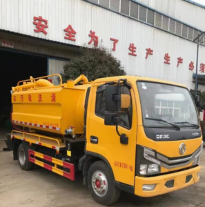 Dongfeng 4X2 Sewaga Sewer Septic Fecal Suction Vacuum Truck