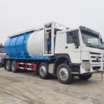 HOWO Vacuum Sewage Truck Sewage Tank Sewer Cleaning Sewerage