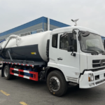 Dongfeng 4X2 Vacuum Sewage Suction Truck, Customizable with Vacuum Tank