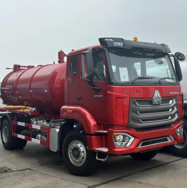 Sinotruk Hohan 4X2 6 Wheel High Pression Sewer Flushing Vehicle Sewage Suction Truck
