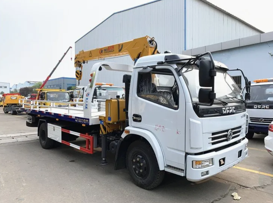 Factory Direct Sales 4t Dongfeng 4X2 Wrecker Mounted Crane Road Recovery Tow Trucks