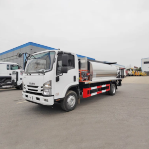 6cbm Asphalt Paver Asphalt Spreading Truck 4*2 Asphalt Distributor Truck