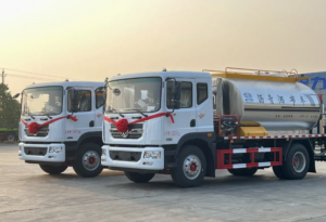 8cbm Asphalt Sprayer Truck, 160HP Engine 34 Nozzles for Effective Road Construction